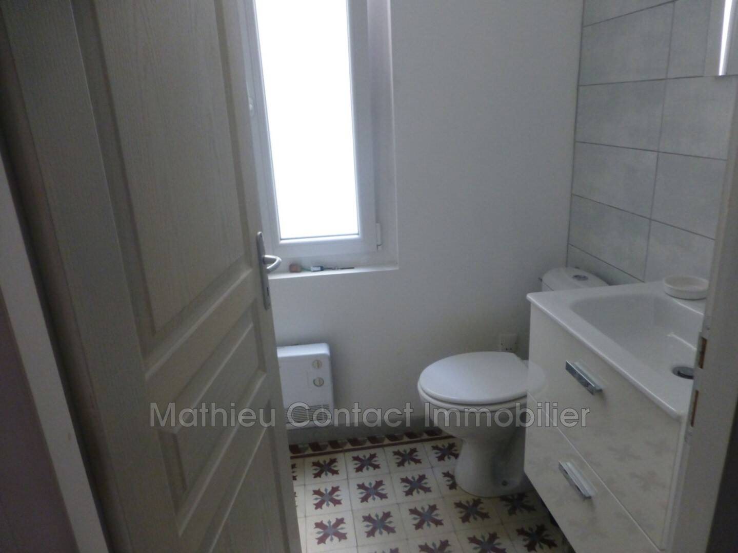 Appartement à louer, 31m², Nîmes
