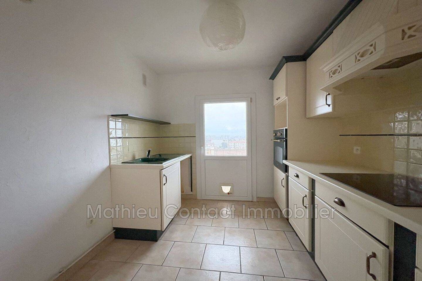 Appartement à louer, 63m², Nîmes
