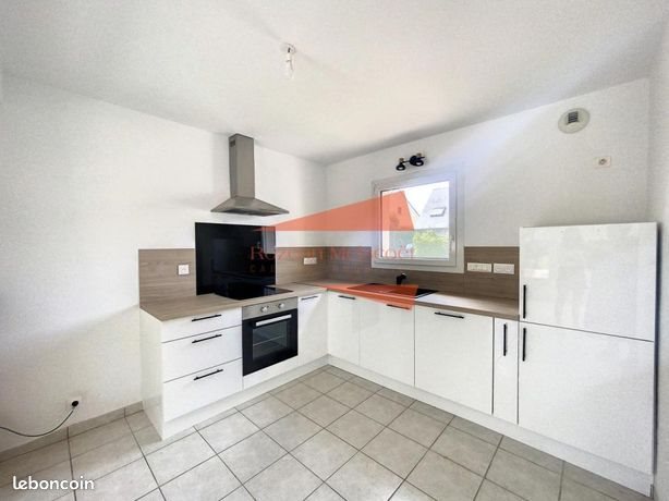 Maison à louer, 94m², Plonéour-Lanvern