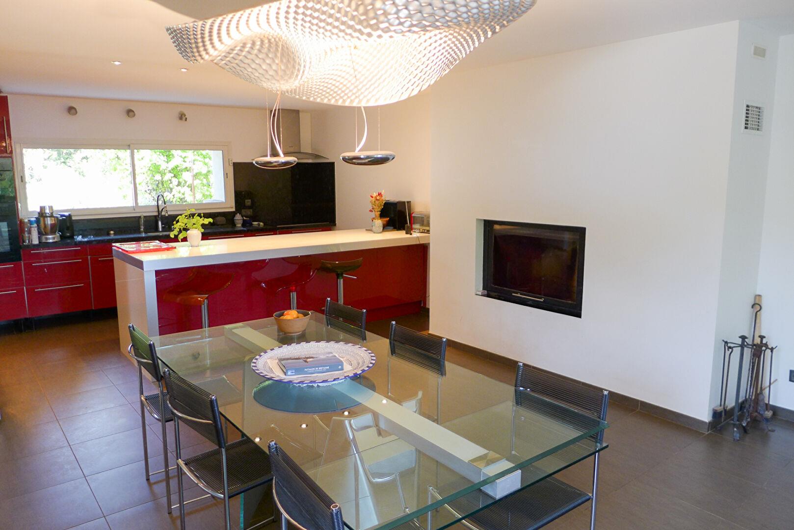 Maison à vendre, 220m², Pierrelatte