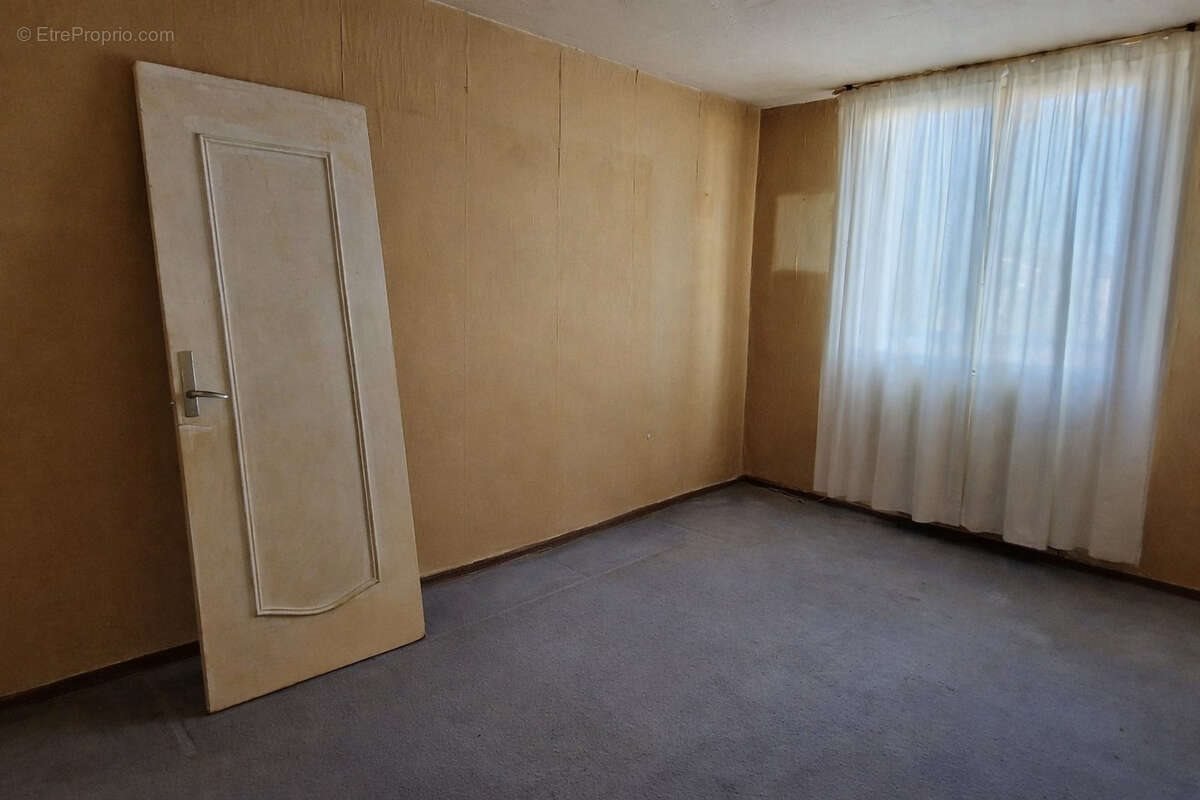 Appartement à vendre, 68m², Pérignat-lès-Sarliève