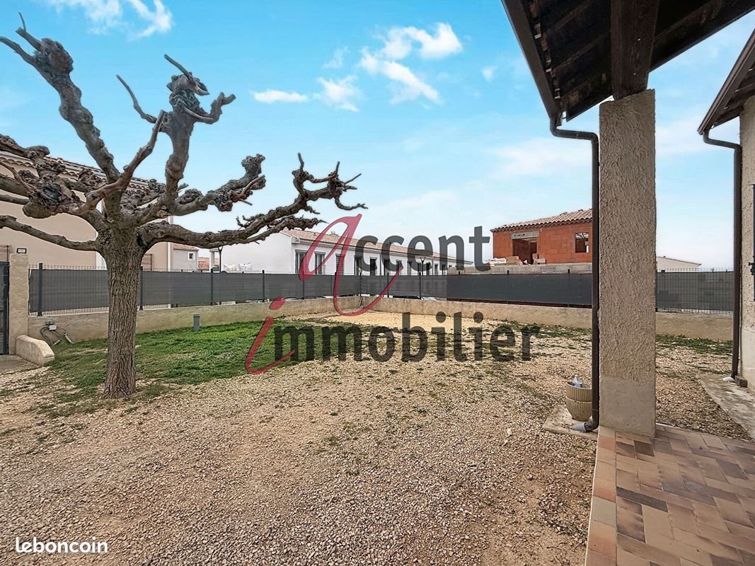 Maison à louer, 93m², Eyragues