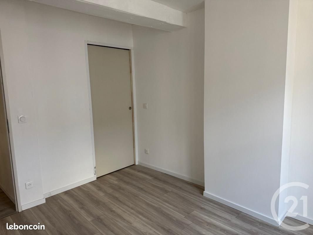 Maison à louer, 81m², Saint-Symphorien-d'Ozon