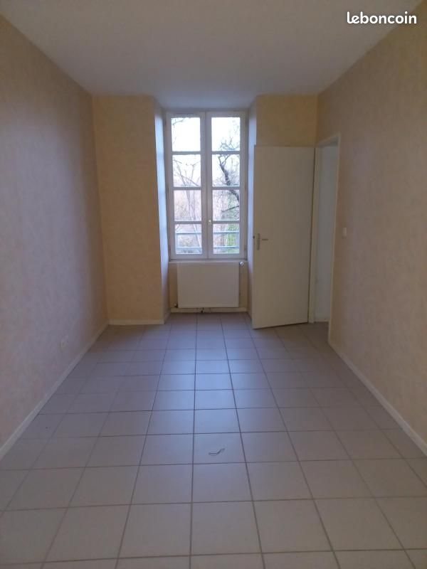 Appartement à louer, 67m², Roussillon
