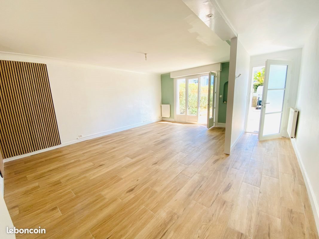 Maison à louer, 121m², Lanester