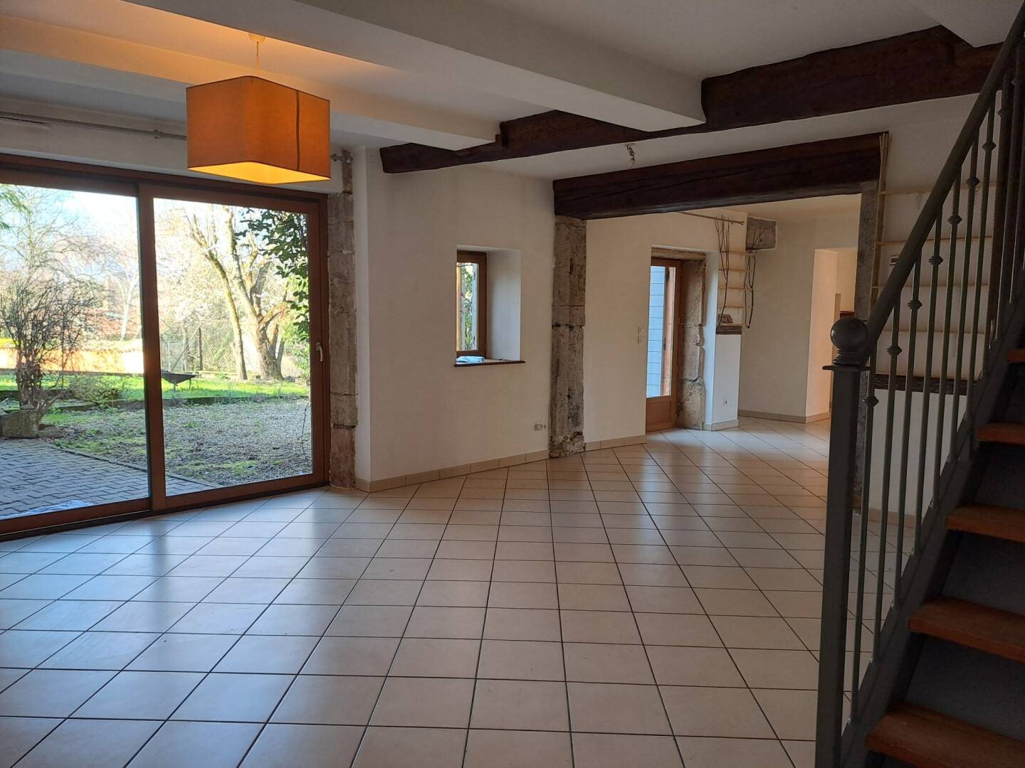 Maison à louer, 134m², Fontaines-Saint-Martin