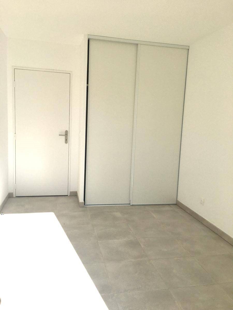 Appartement à louer, 59m², Saint-Cannat