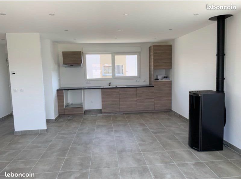 Maison à louer, 90m², Montagnieu
