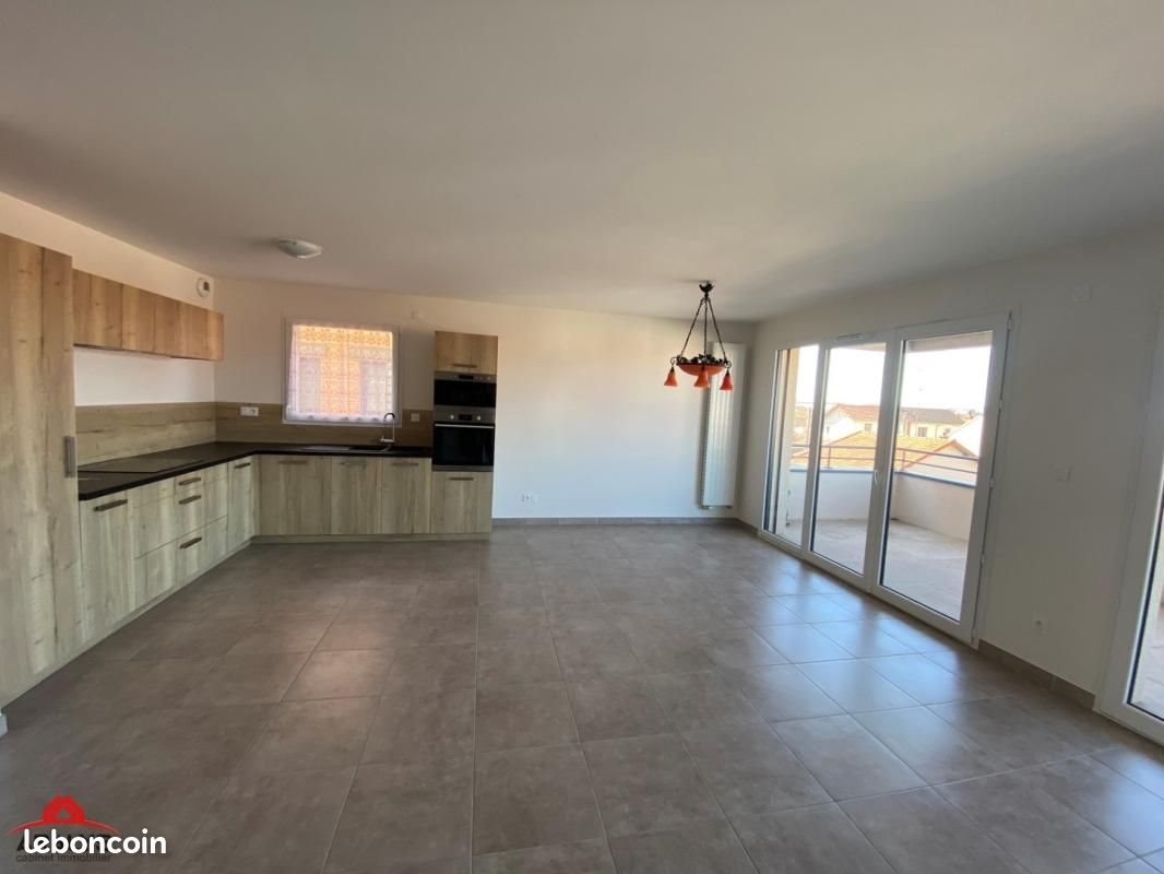 Appartement à louer, 75m², Riorges