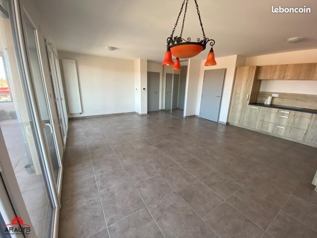 Appartement à louer, 75m², Riorges