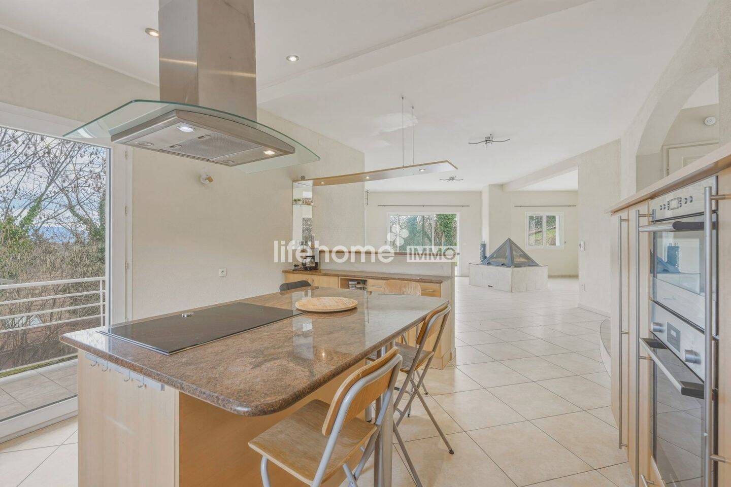 Maison à vendre, 172m², Gex