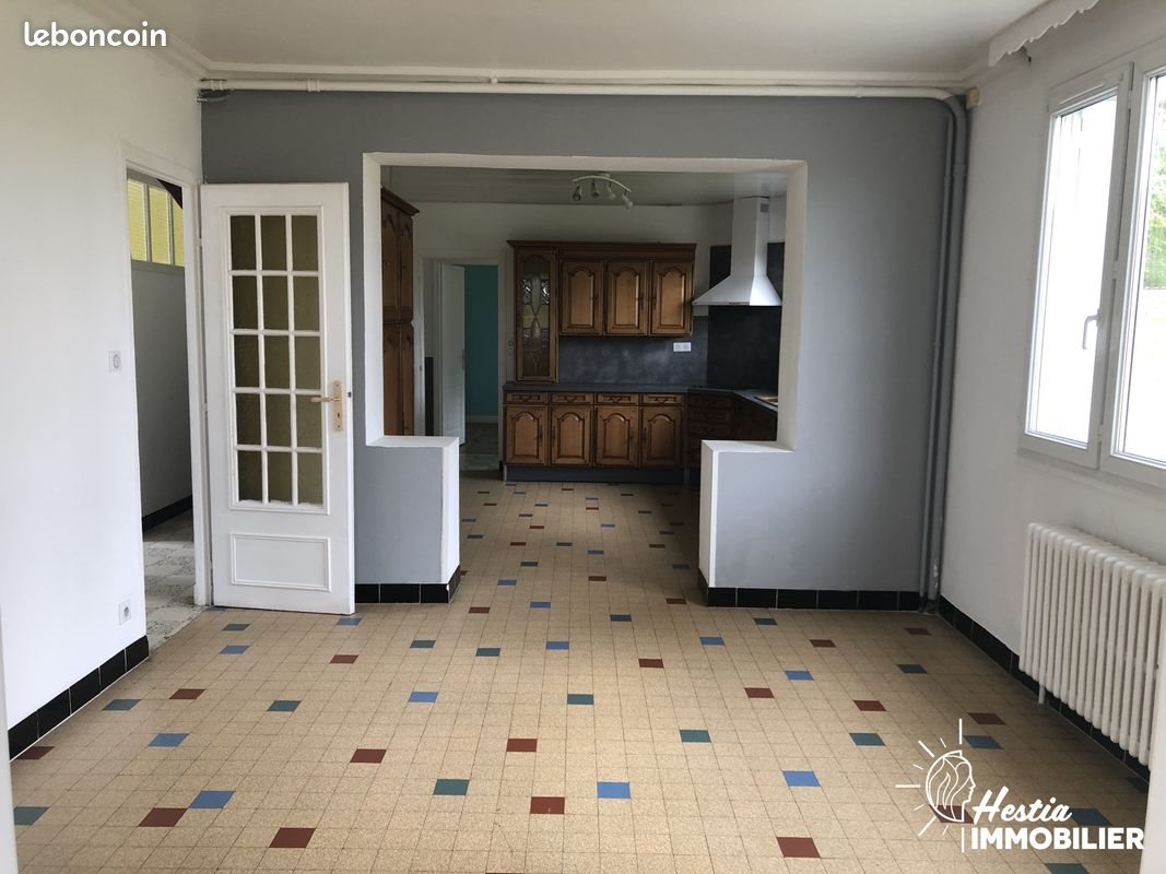 Maison à louer, 189m², Cuperly