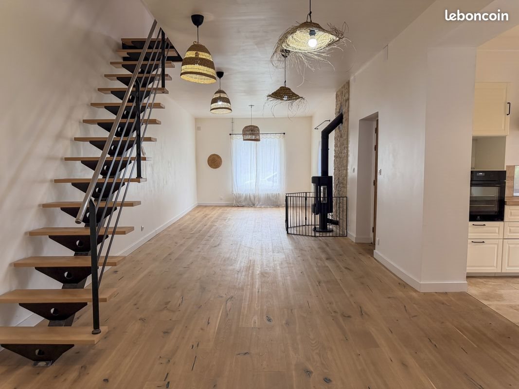 Maison à louer, 113m², Mouchin