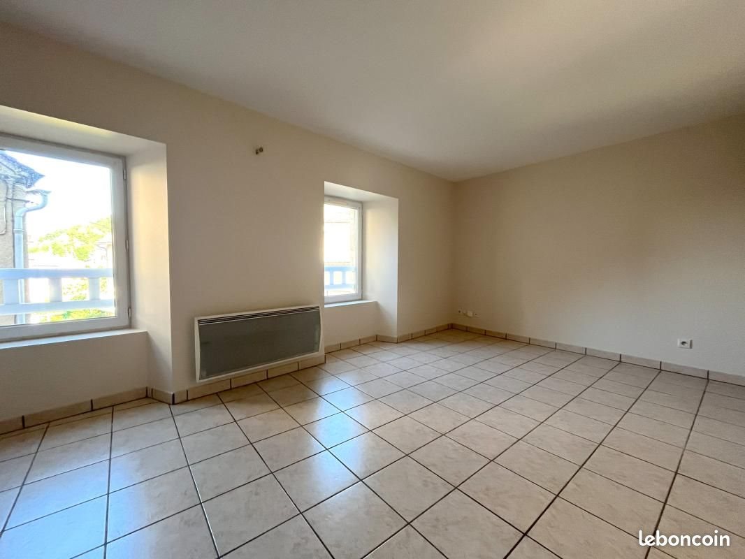 Maison à louer, 69m², Badaroux