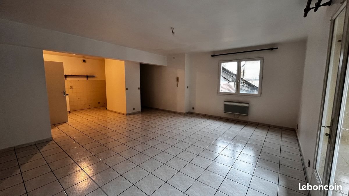 Appartement à louer, 87m², Arbois