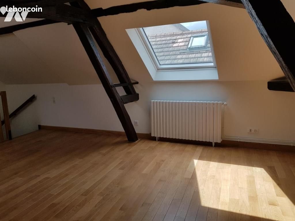 Maison à louer, 67m², Ay