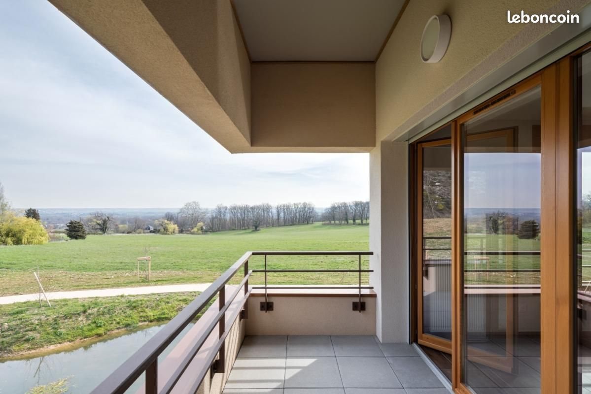 Appartement à louer, 86m², Morancé