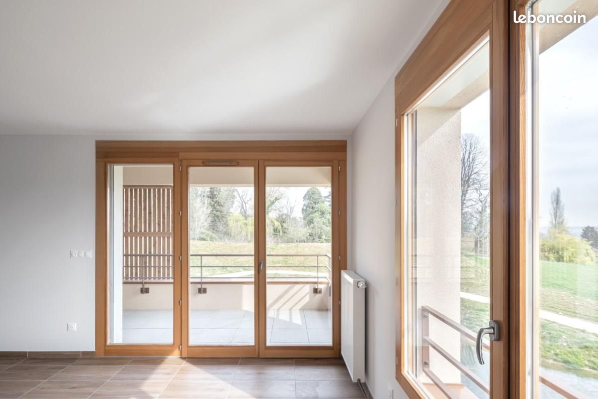 Appartement à louer, 86m², Morancé