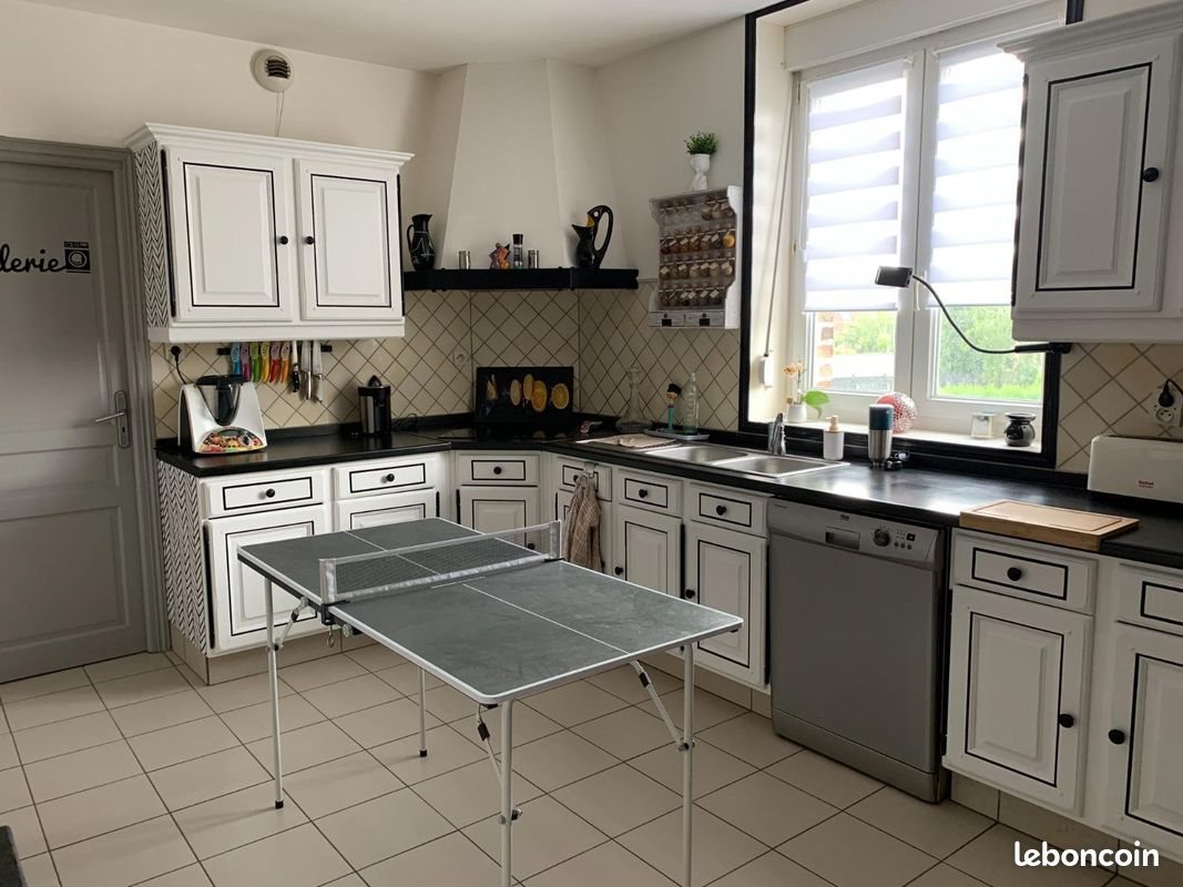 Appartement à louer, 106m², Bailleul