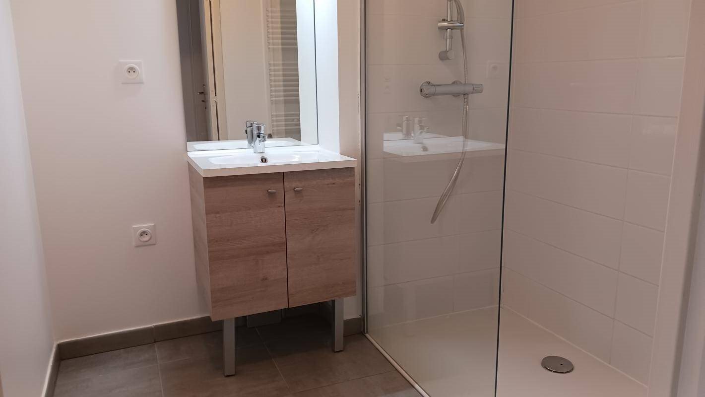 Appartement à louer, 43m², Barby