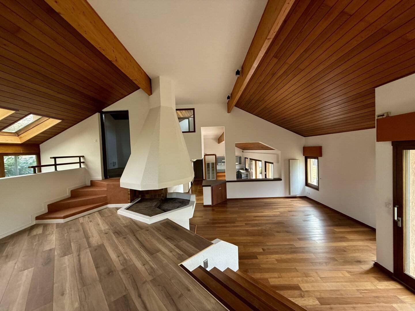 Maison à louer, 233m², Allinges