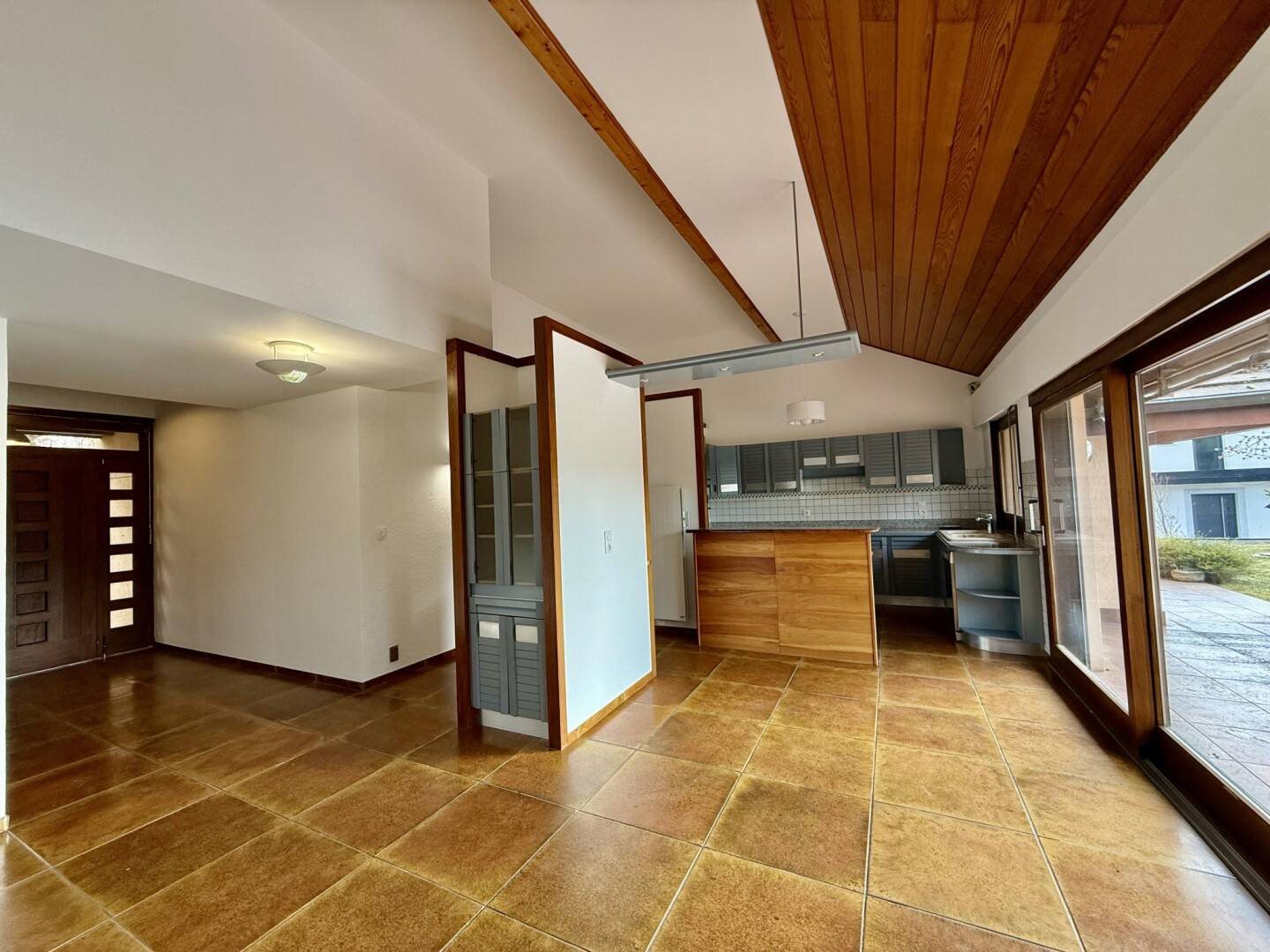 Maison à louer, 233m², Allinges