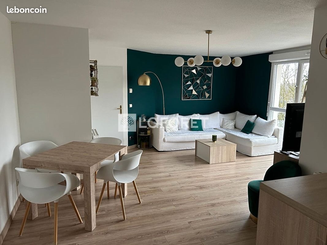 Appartement à louer, 72m², Saint-Saulve