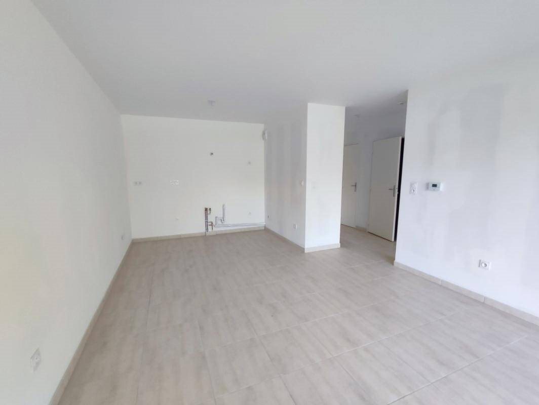 Appartement à louer, 44m², Pont-de-Chéruy