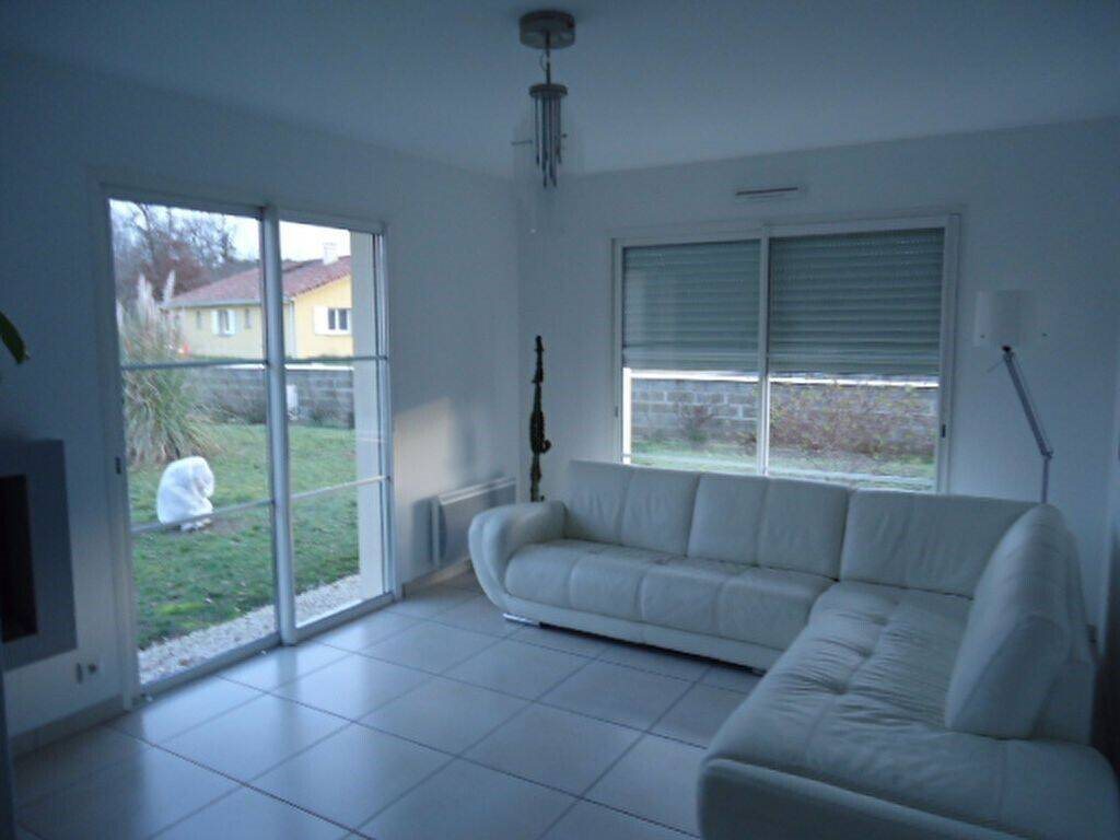 Maison à louer, 116m², Roquefort