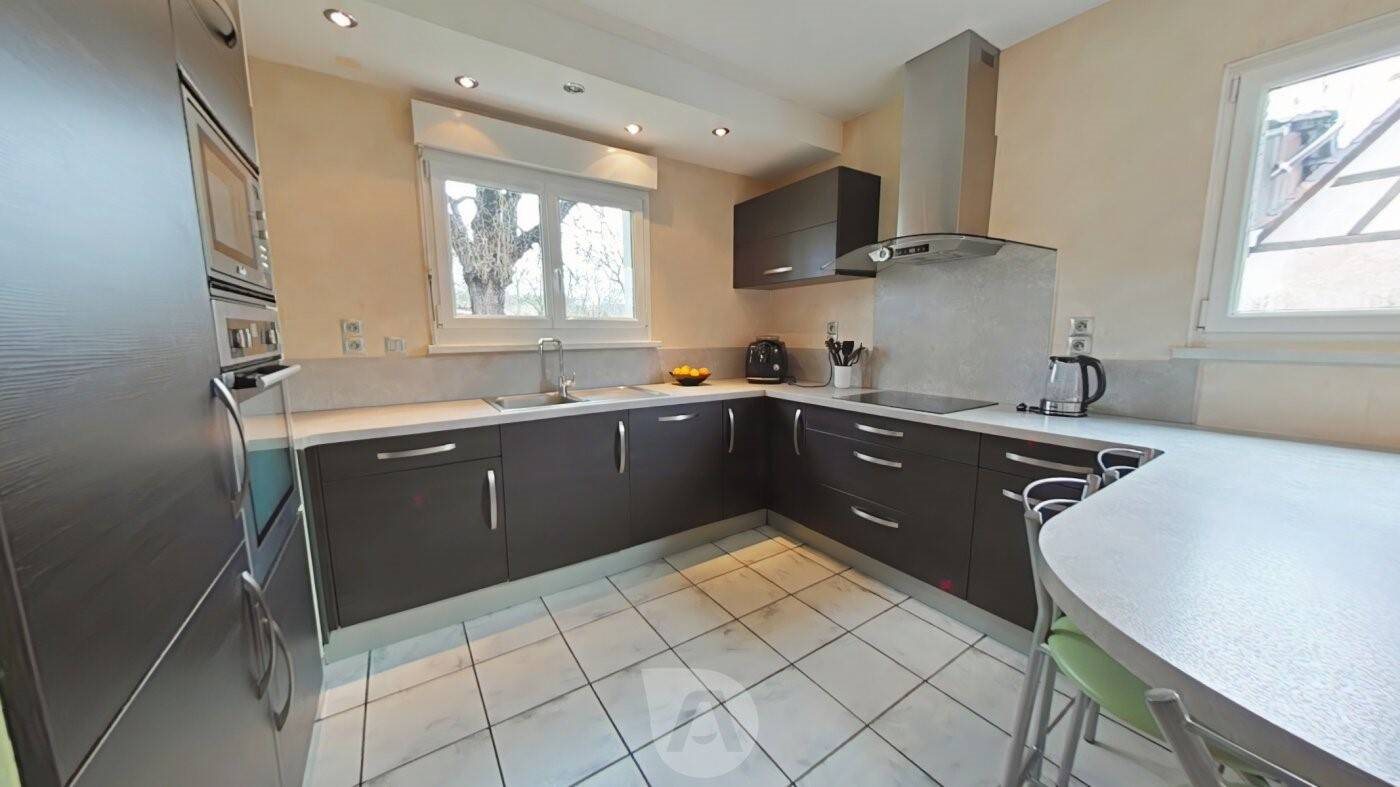 Maison à vendre, 104m², Seebach