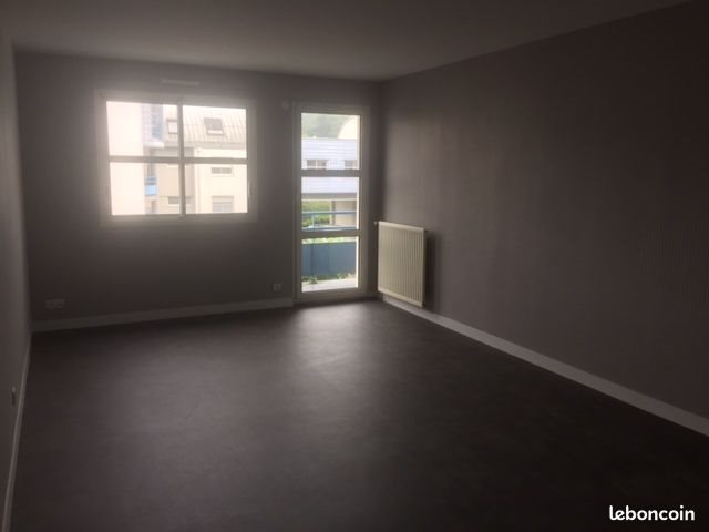 Appartement à louer, 75m², Landerneau