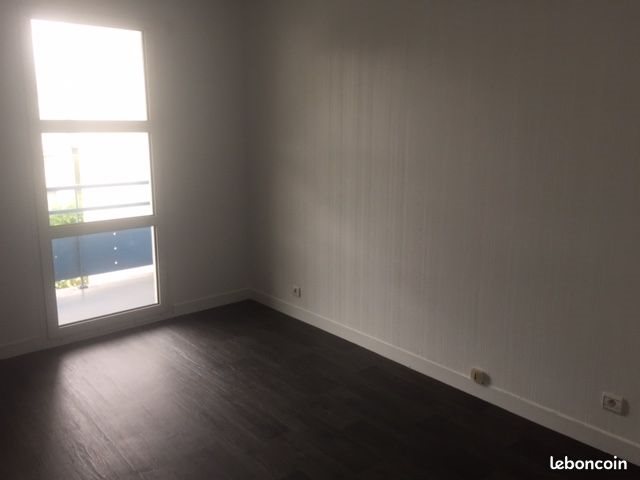 Appartement à louer, 75m², Landerneau