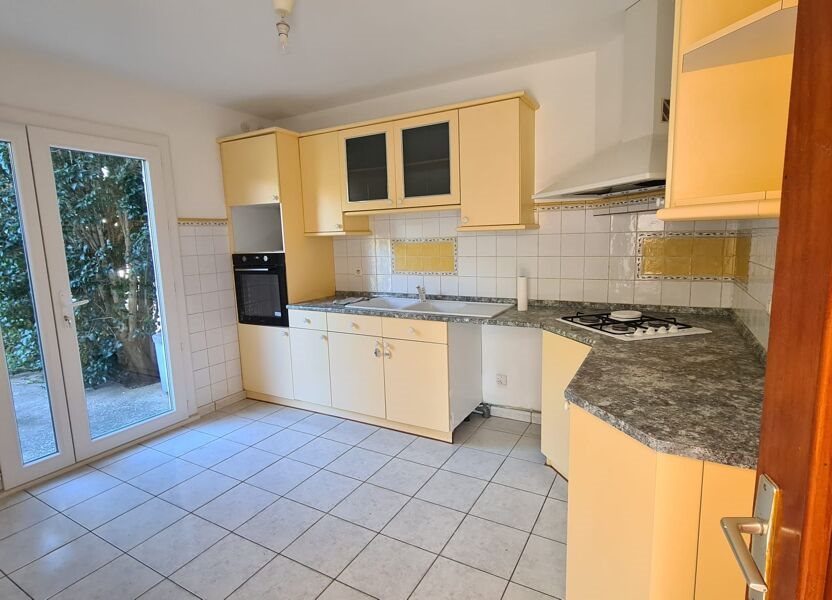 Maison à louer, 86m², Mèze