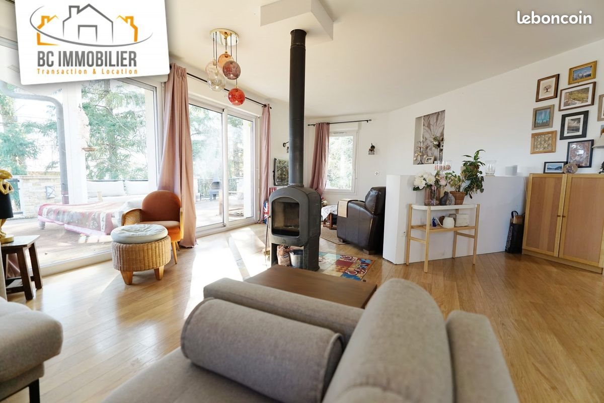 Maison à vendre, 167m², Echenevex