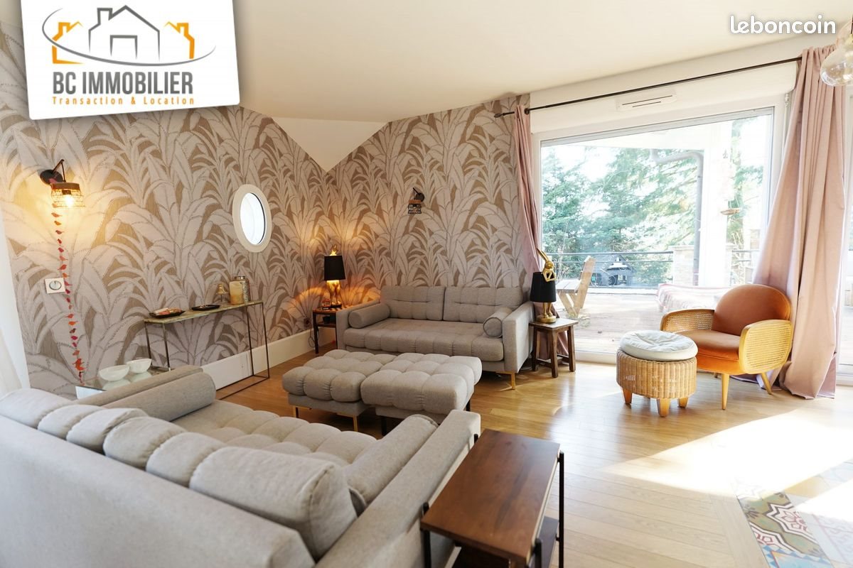 Maison à vendre, 167m², Echenevex