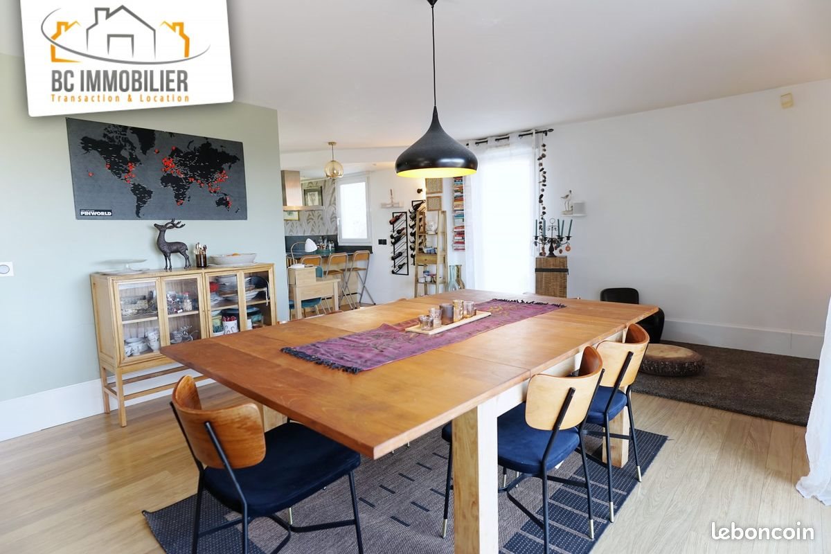 Maison à vendre, 167m², Echenevex