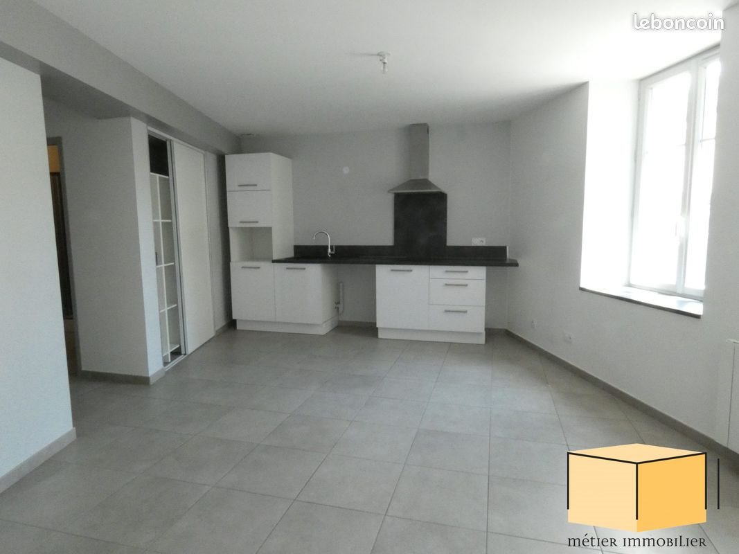 Appartement à louer, 45m², Belley