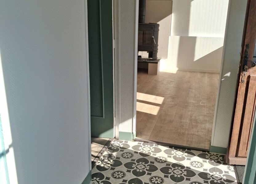 Maison à louer, 53m², Surville