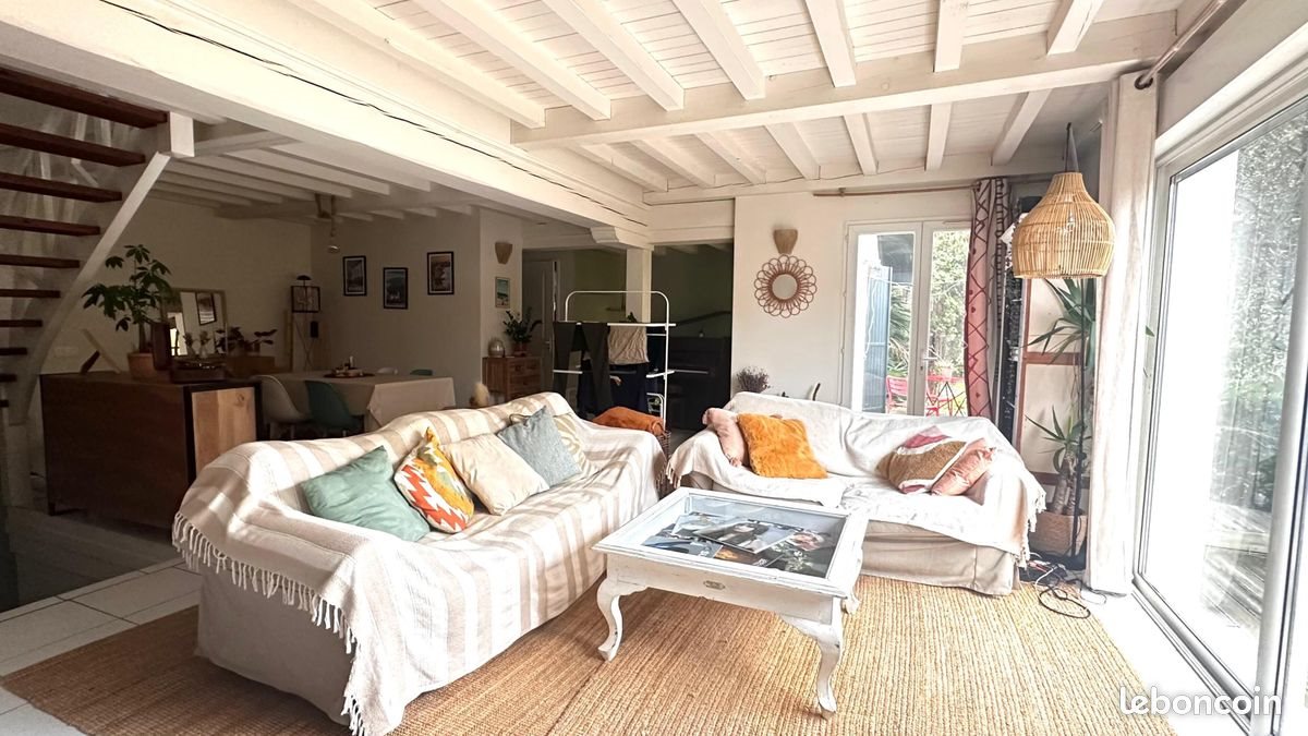 Maison à louer, 105m², Bassussarry