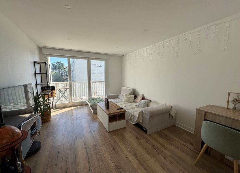 Appartement à louer, 66m², Saint-Jean-de-la-Ruelle