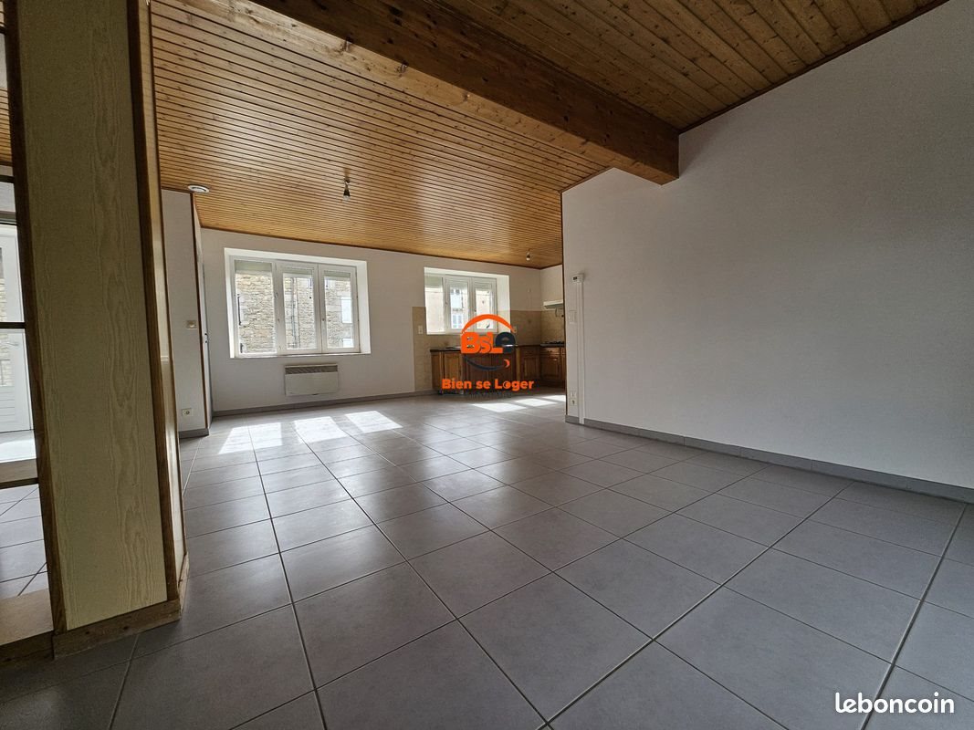 Appartement à louer, 89m², Le Malzieu-Ville