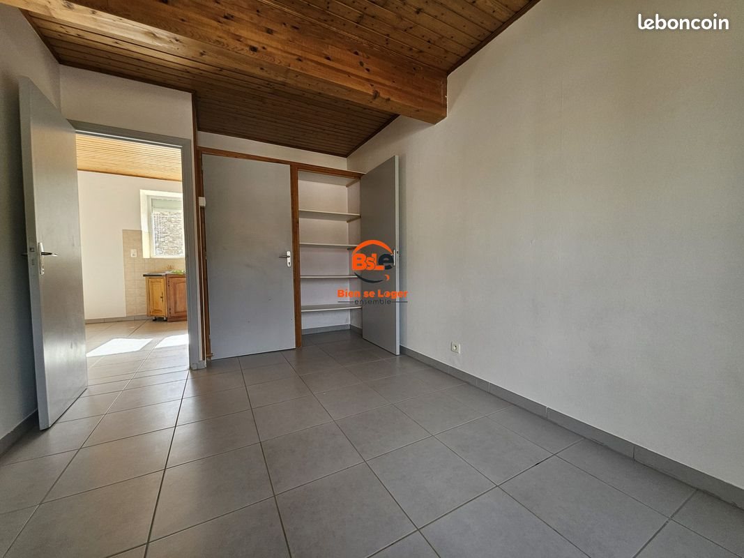 Appartement à louer, 89m², Le Malzieu-Ville