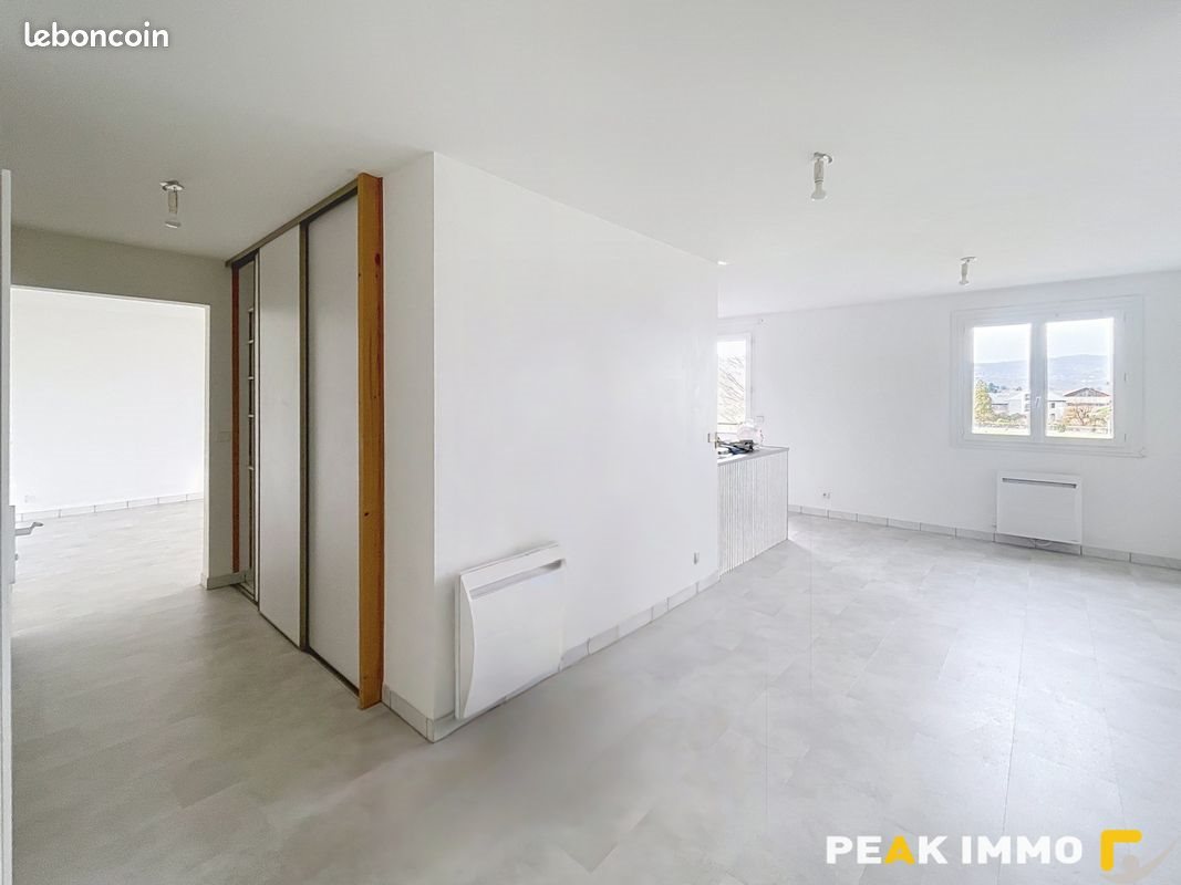 Appartement à louer, 91m², Saint-Pierre-en-Faucigny