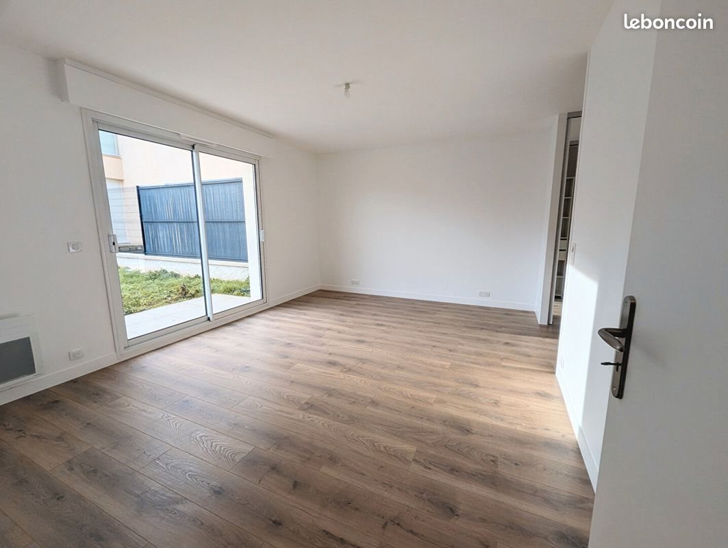 Maison à louer, 225m², Le Mesnil-le-Roi