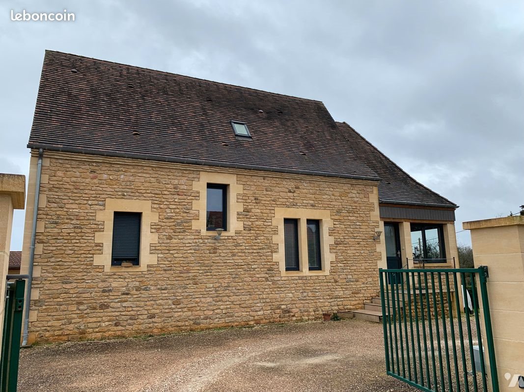 Maison à louer, 98m², Proissans