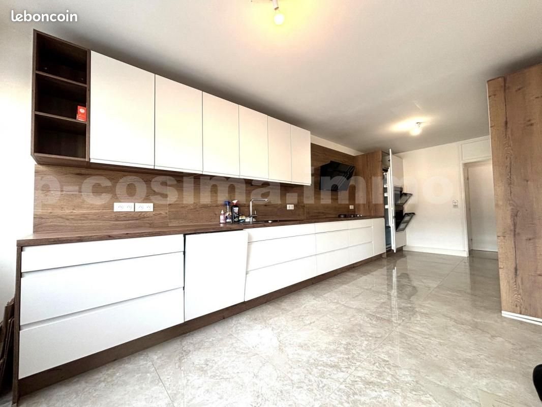 Appartement à louer, 118m², Scionzier