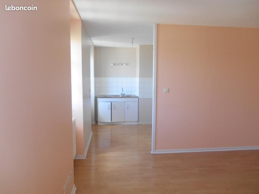 Appartement à louer, 60m², Saint-Yan