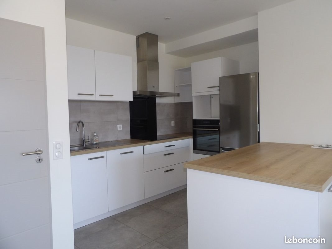 Appartement à louer, 100m², Grosseto-Prugna