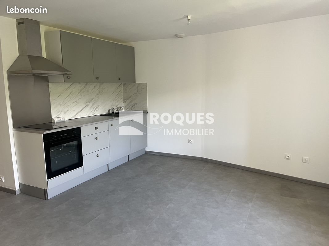 Maison à louer, 65m², Lapanouse-de-Cernon