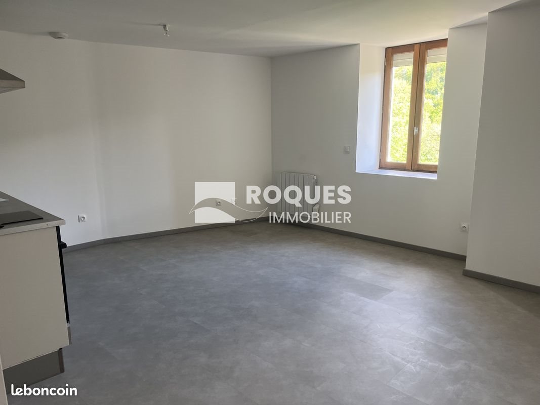 Maison à louer, 65m², Lapanouse-de-Cernon
